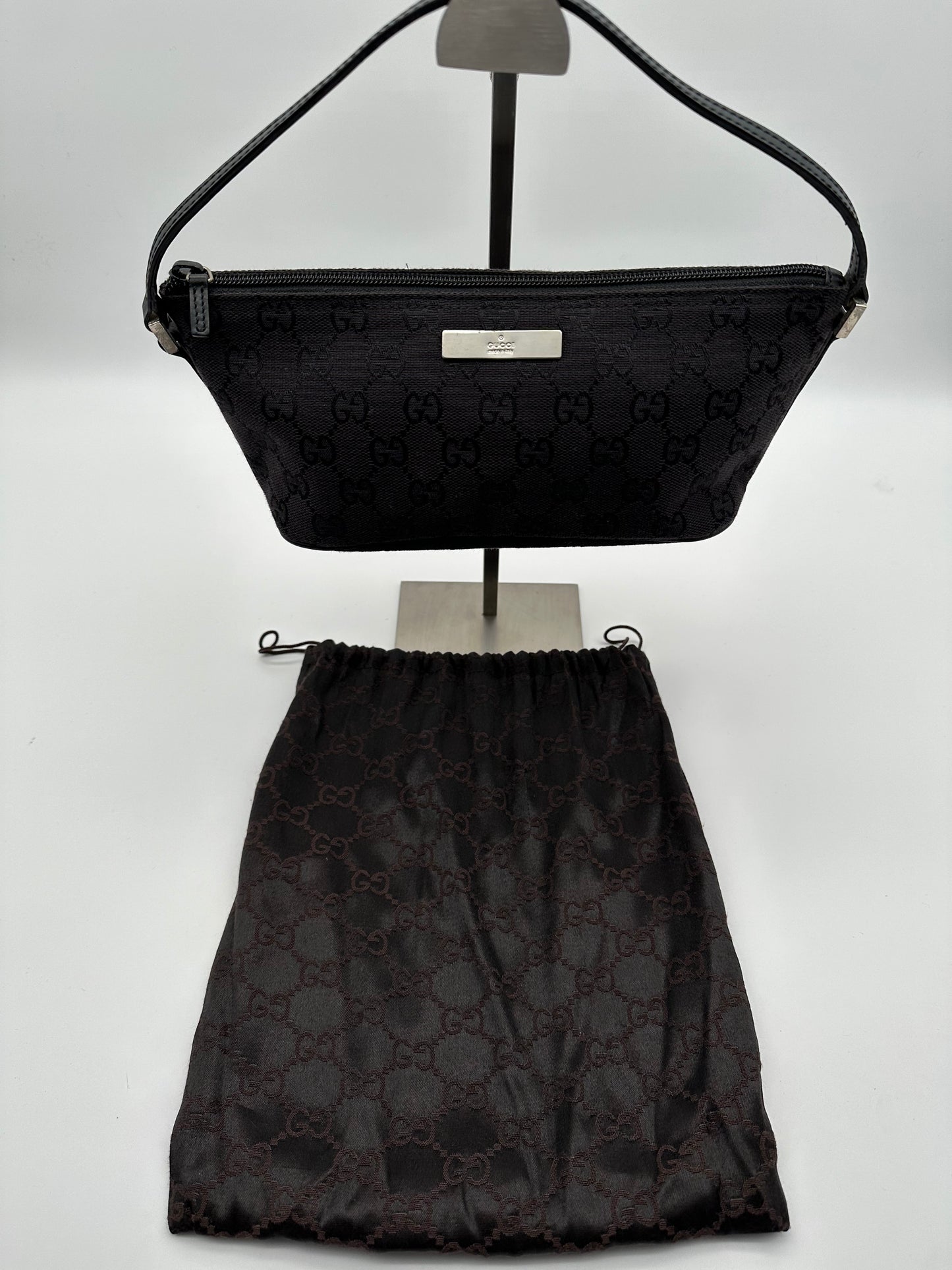 Gucci Vintage Boat Pochette Black on Black